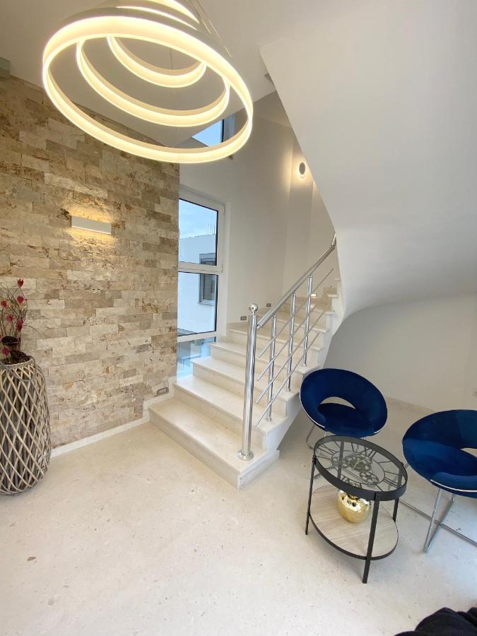 Apartmens Xhenis Lux Ulcinj Exterior foto